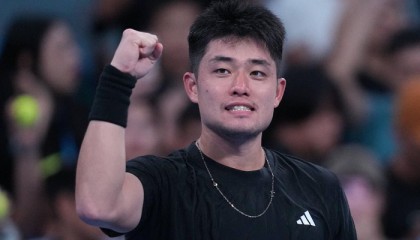 袁悦澳网恐难逃连败，张之臻遇宿敌，王欣瑜晋级应无虞|大满贯|资格赛|阿古特|商竣程|吴易昺_新浪体育_新浪新闻