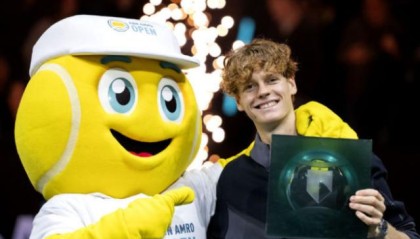 mk体育-辛纳15连胜首进世界前三 复制2011德约直取球王？